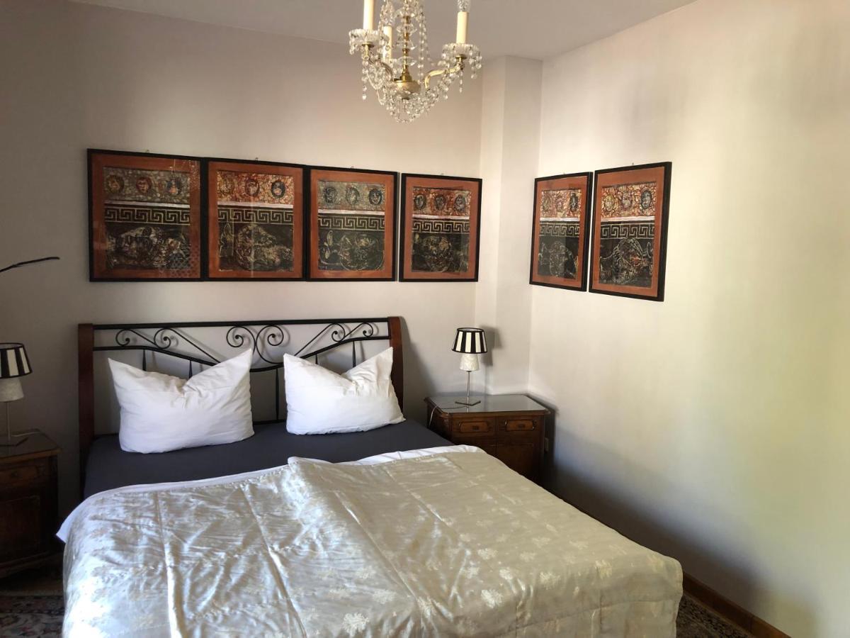 Gaestehaus Susanne Pfaffmann ลันเดาอินแดร์ฟัลซ์ ภายนอก รูปภาพ